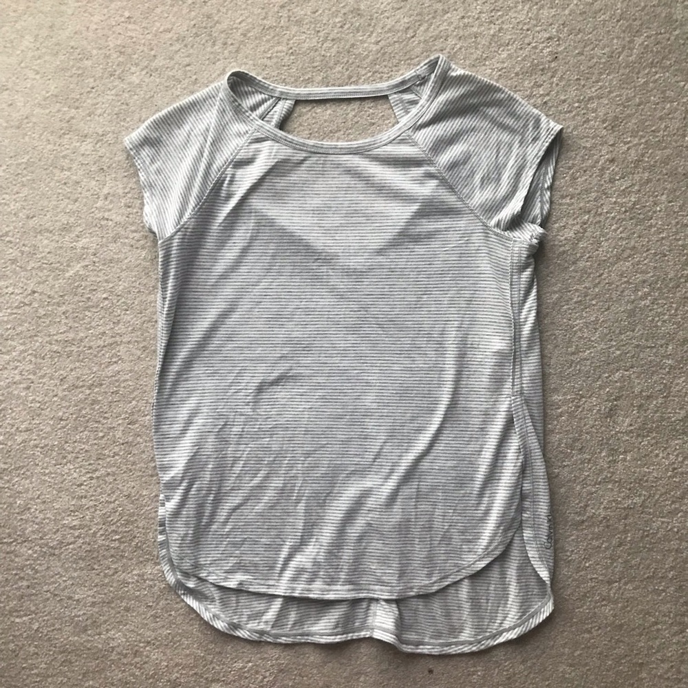 Calvin Klein Gray and White Stripes Performance Short Sleeve Shirt size‎ XS